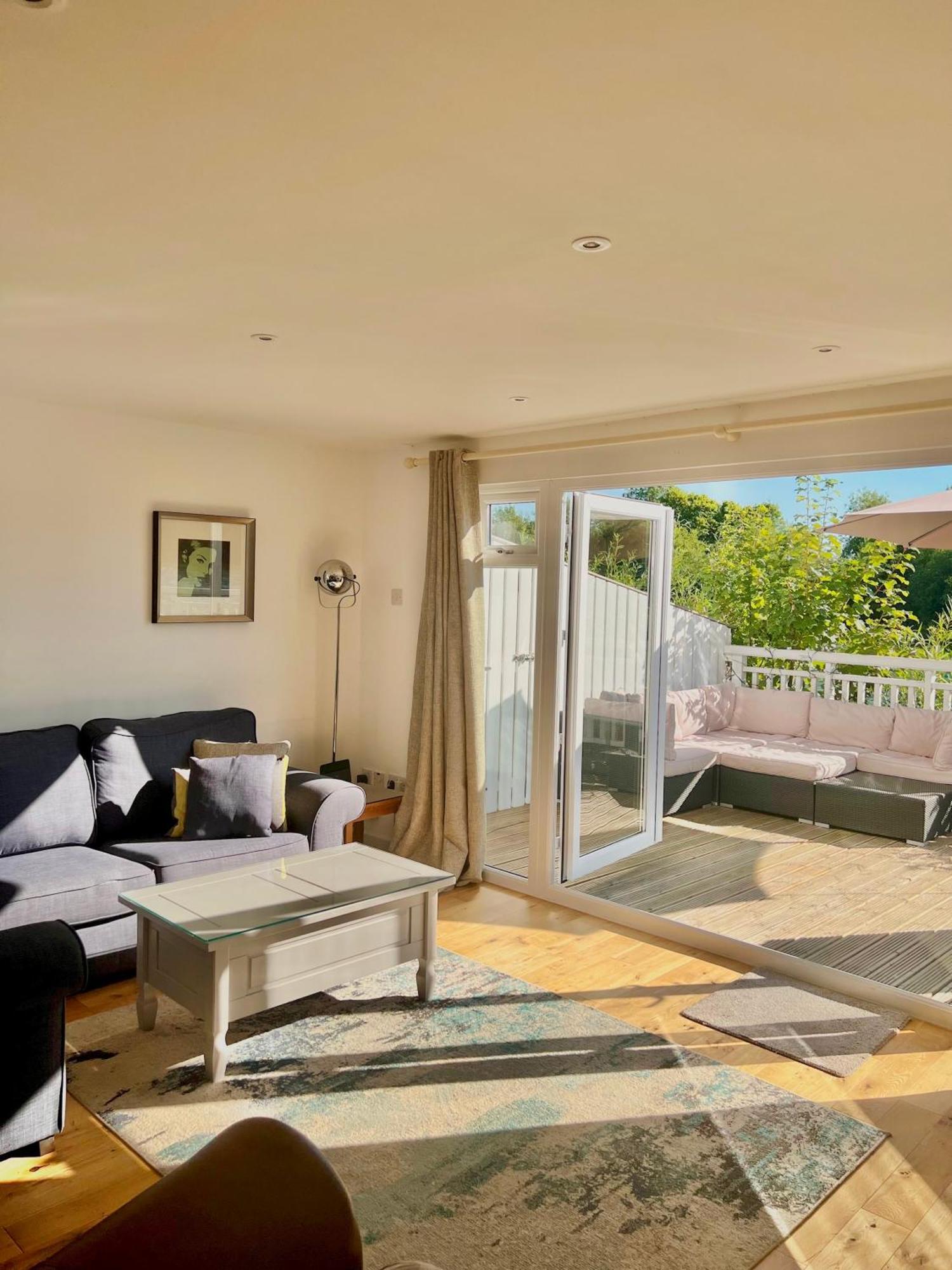 Nola Lodge Cirencester Ngoại thất bức ảnh